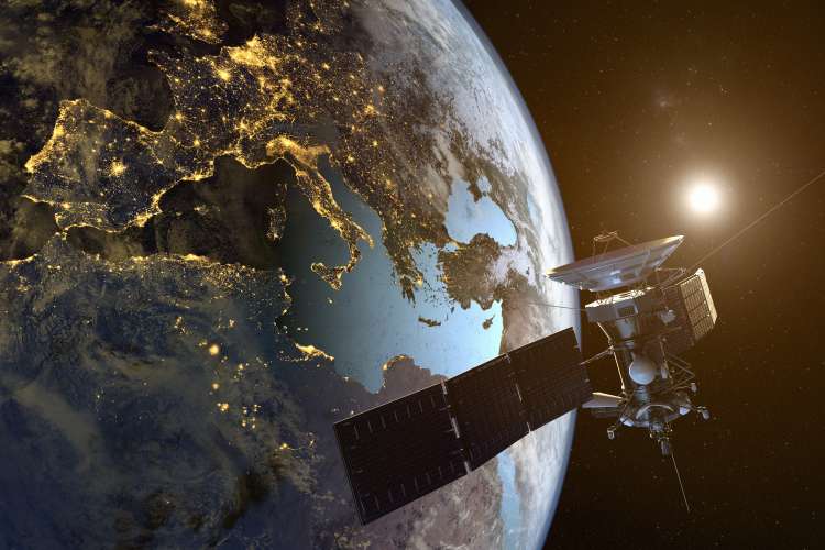 AdobeStock_198191402_Satellite.jpeg
